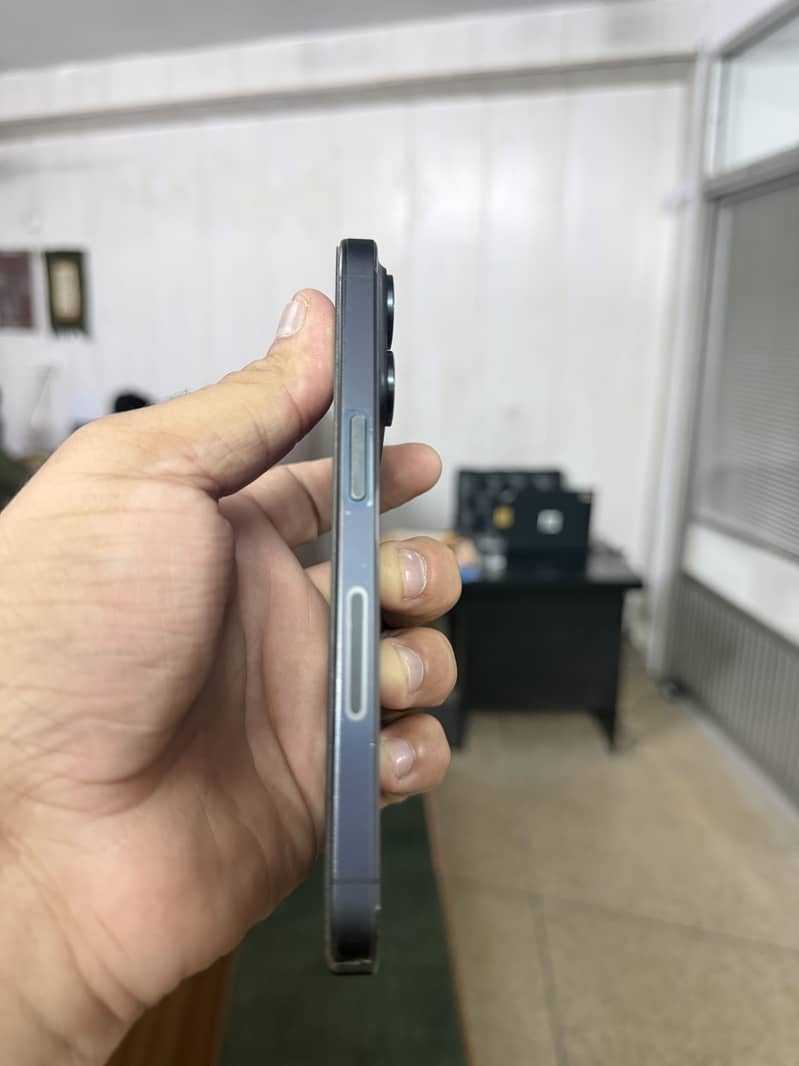 iPhone 15 Pro 1