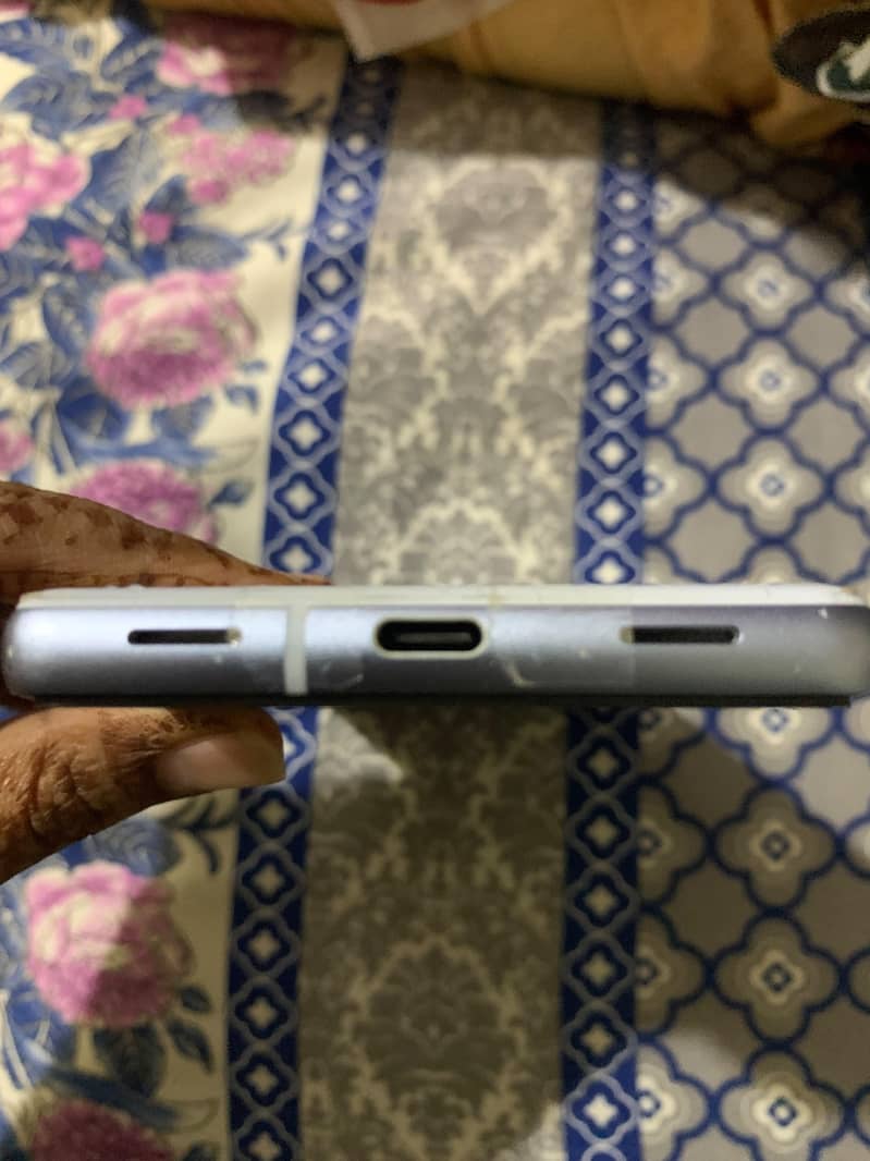 Google Pixel 7a 4