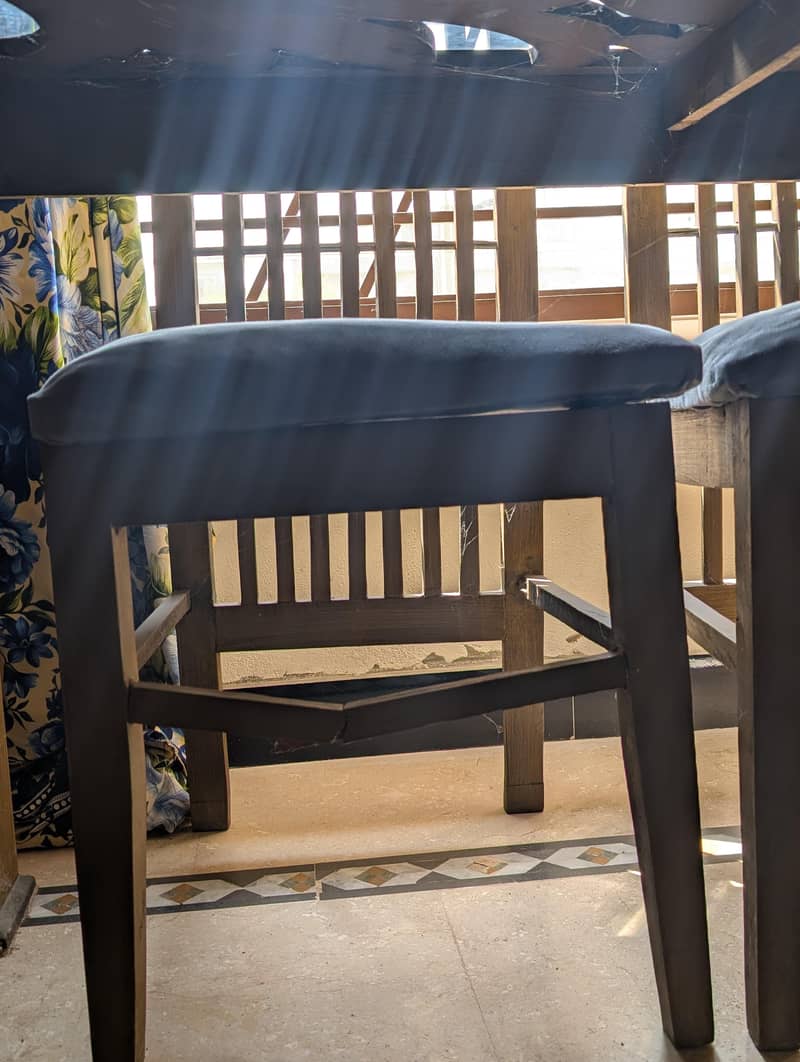 6 Seater Dining Table 3