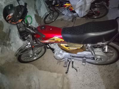 Honda 125 self start gold addition