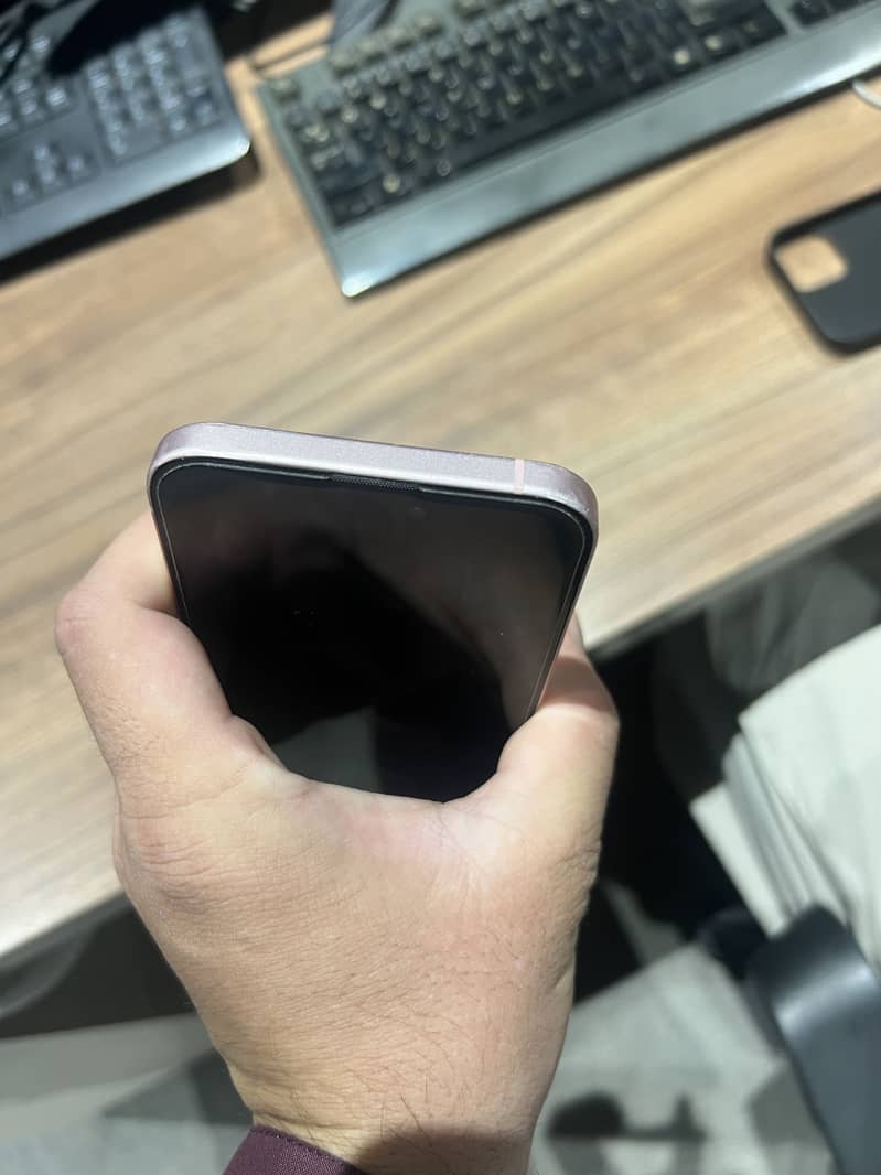 iPhone 15 plus 9