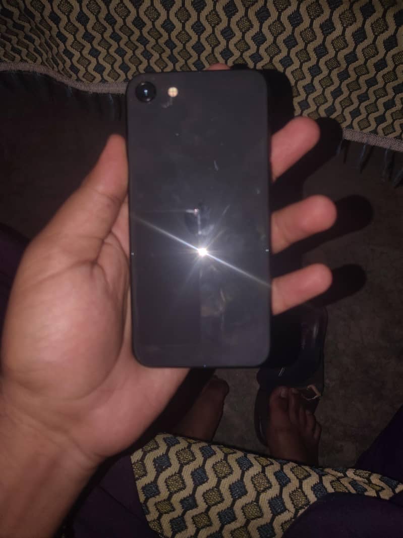 Apple iPhone SE 2