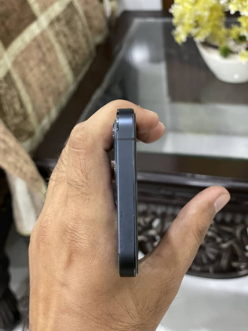 Apple iPhone 12 Pro 3