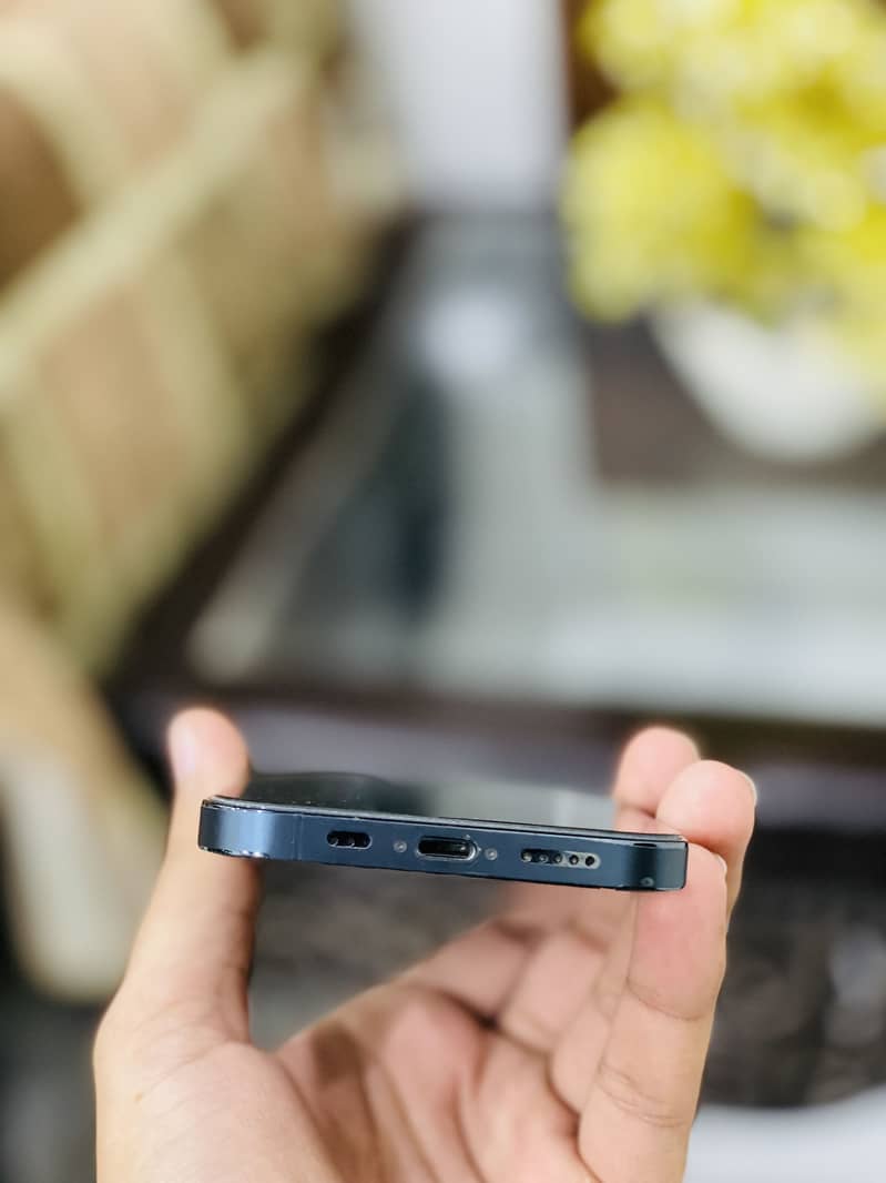 Apple iPhone 12 Pro 6