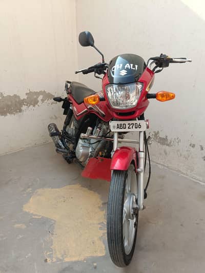 Suzuki 110 self start. . . color red