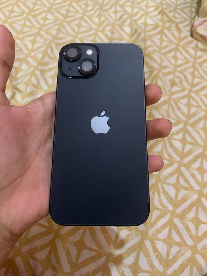 Apple iPhone 13 1