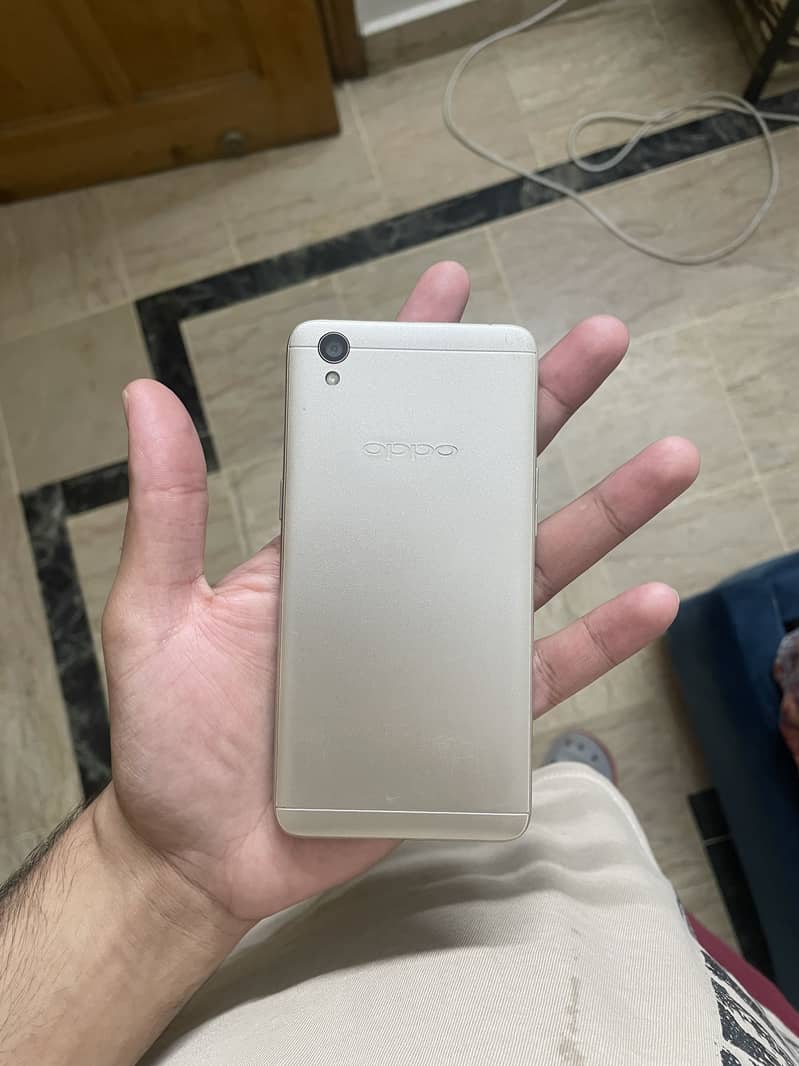 OPPO A37 1