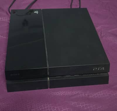 PS4 Fat 500GB + 8 Physical Games | Console Only