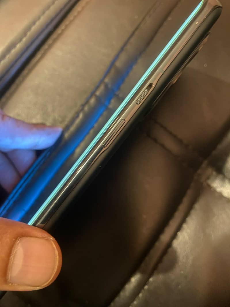 One Plus 9 Pro 5G/10/10 4