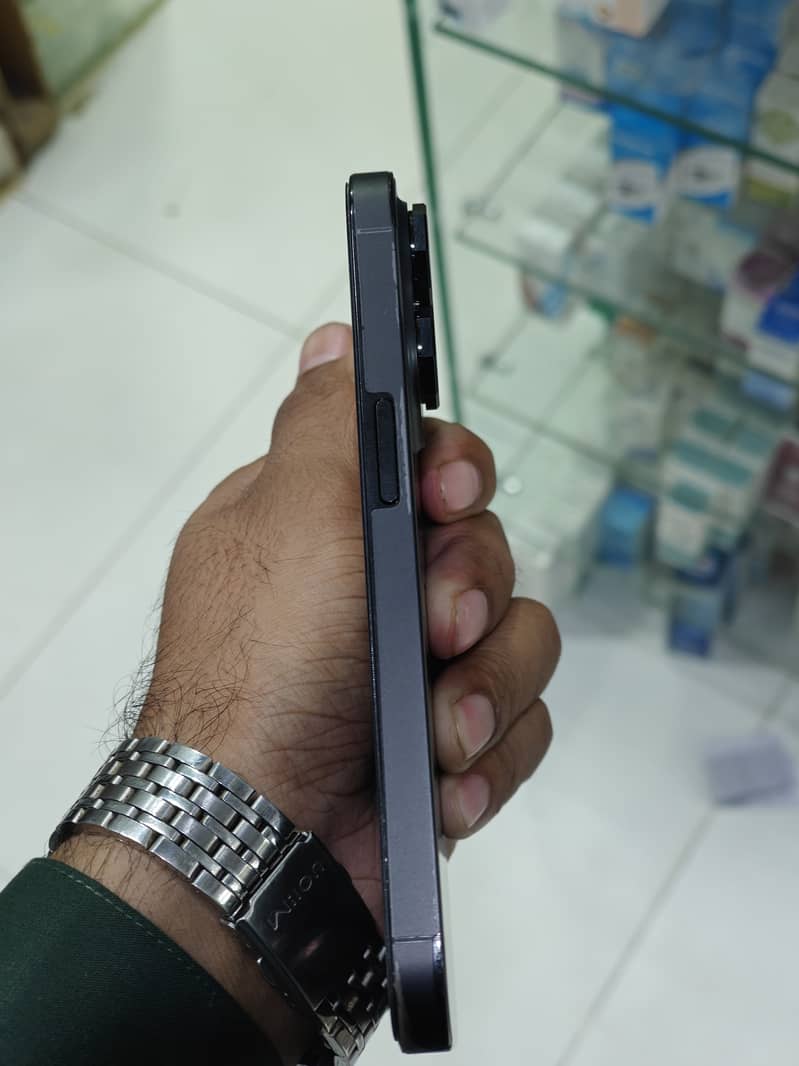 Apple iPhone 14 Pro 3