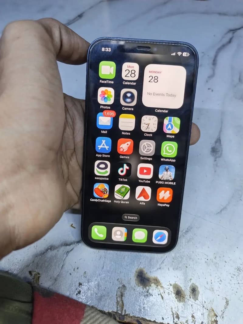 Apple iPhone 12 2