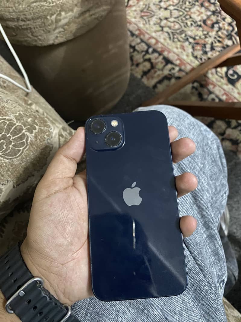 Apple iPhone 13 0