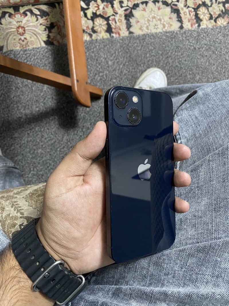 Apple iPhone 13 1