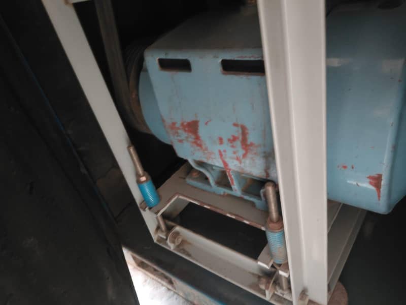 Electric Air Compressor 4