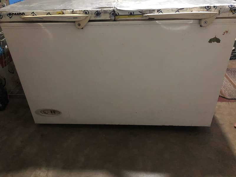 Waves 2 door deep freezer 1