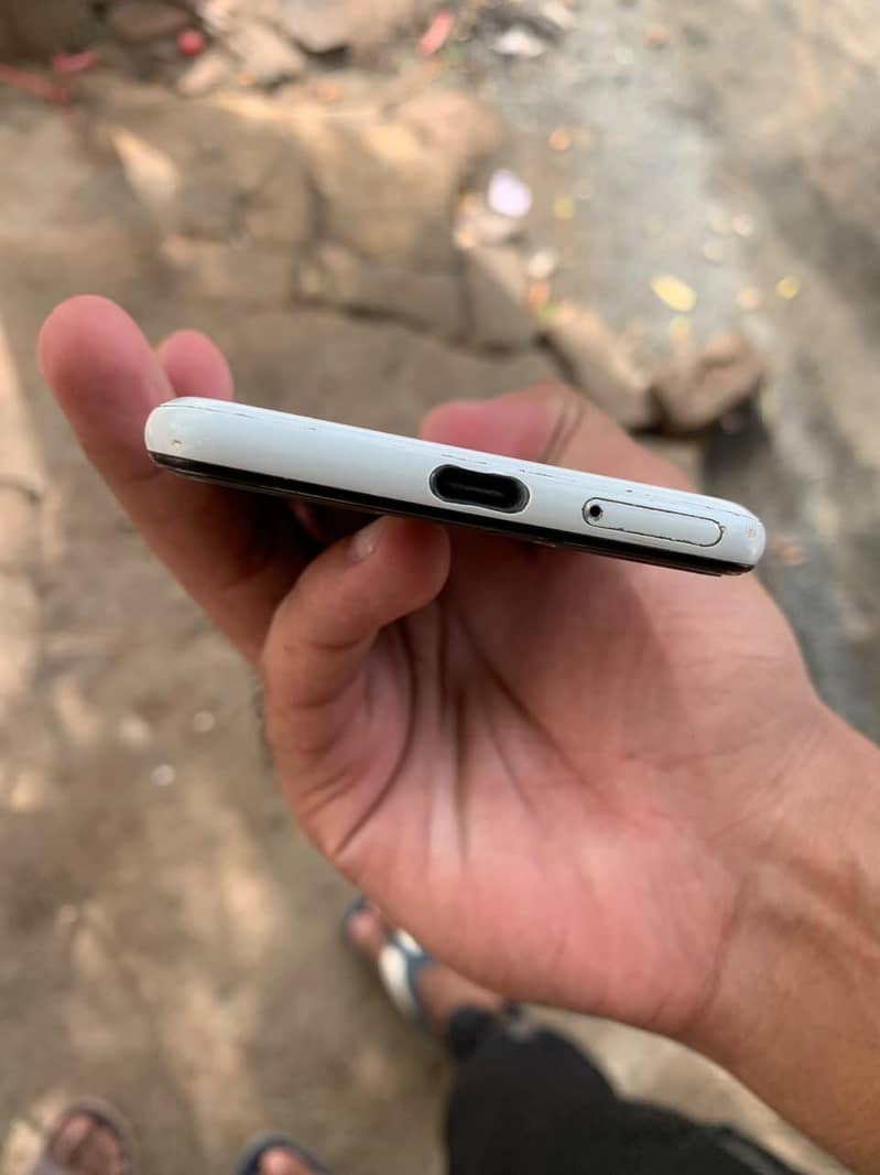 Google Pixel 3 6