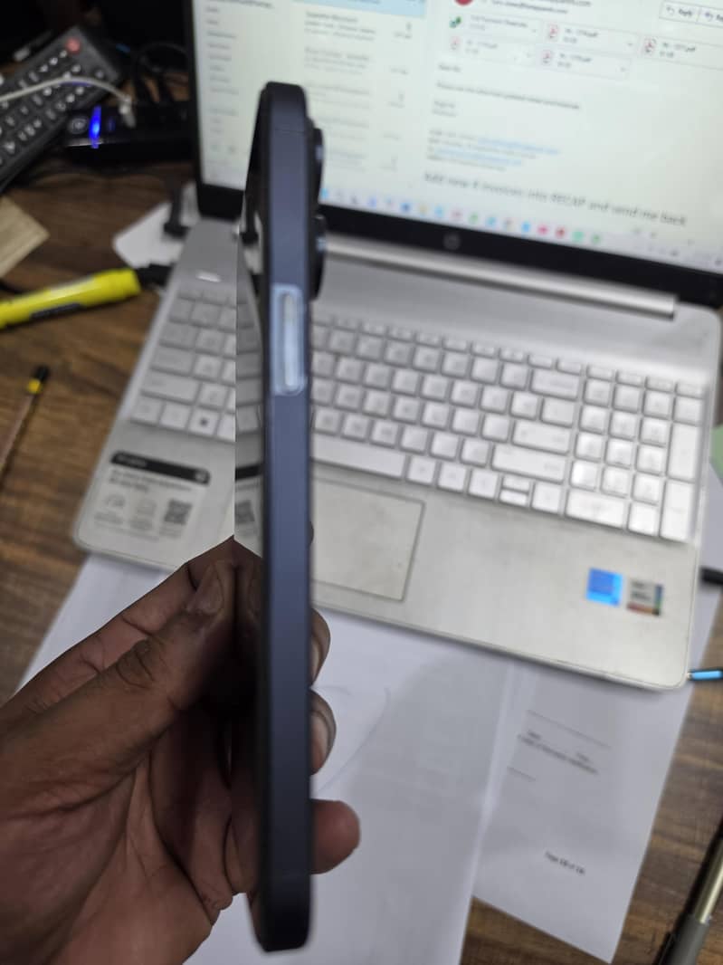IPhone 15 pro Max 2
