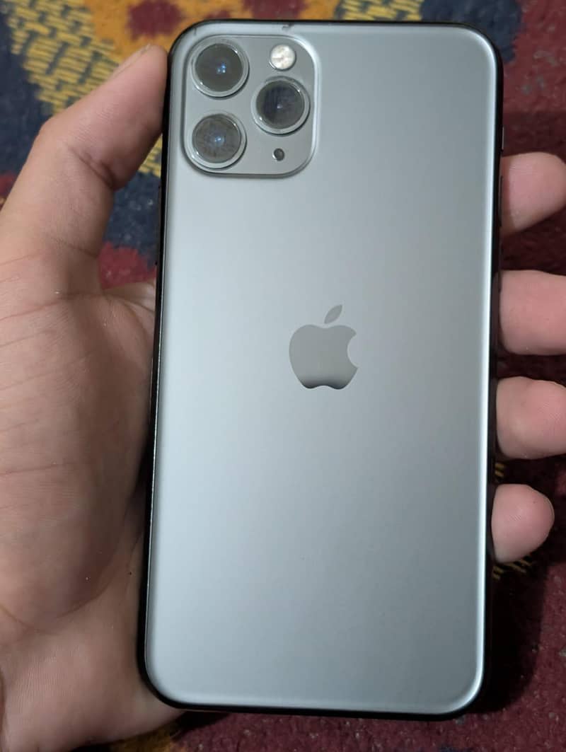 Apple iPhone 11 Pro 1