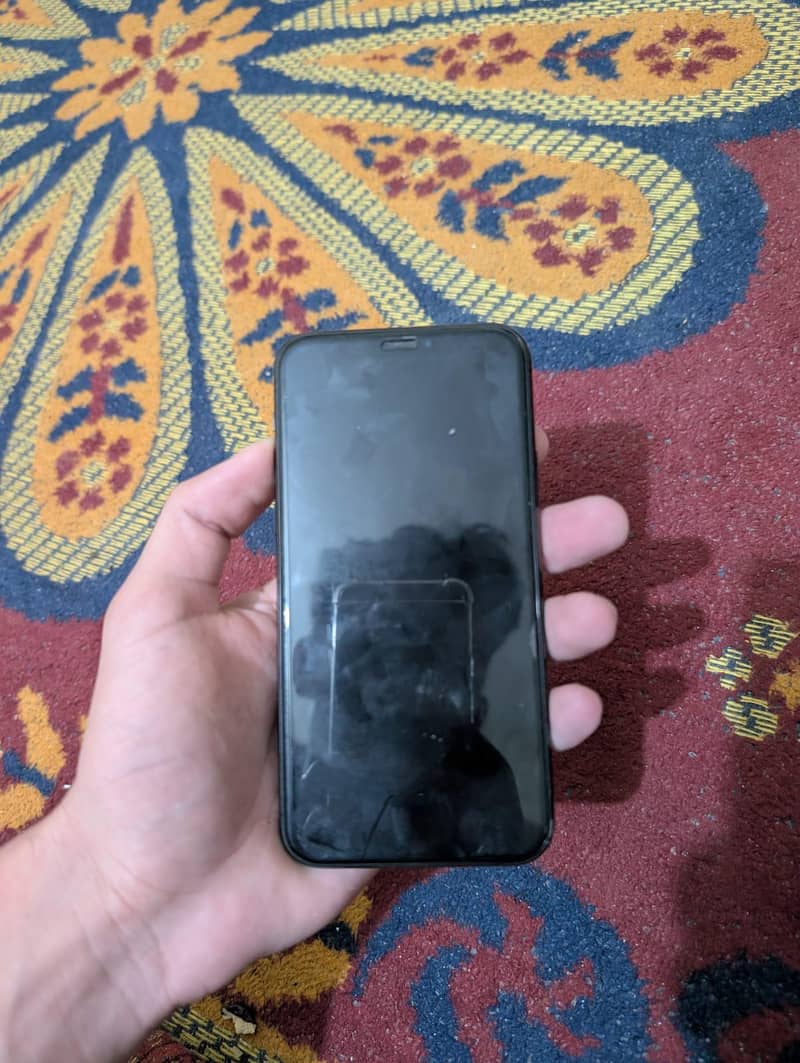 Apple iPhone 11 Pro 2