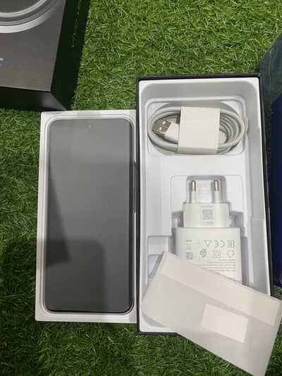 V80 lite 256 gb