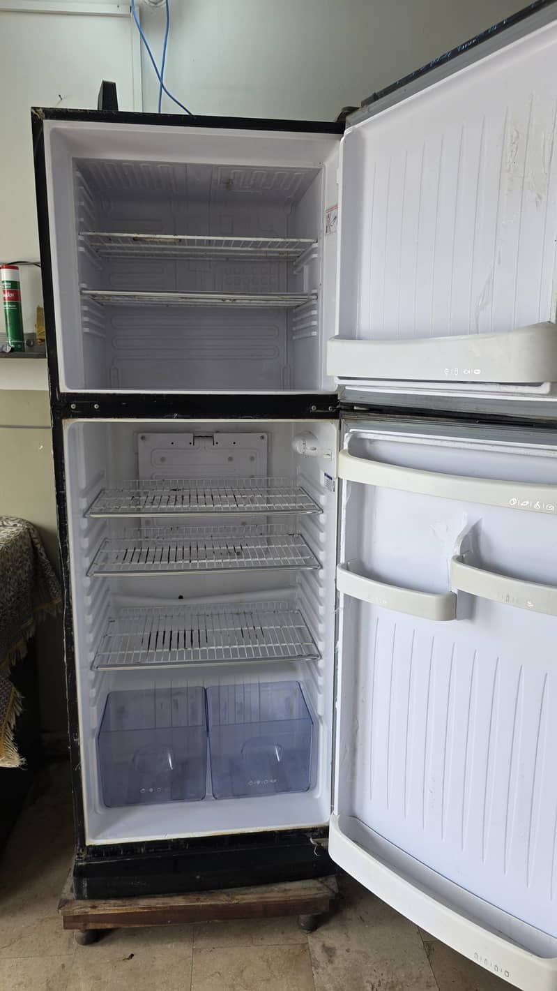 Orient Refrigerator 2