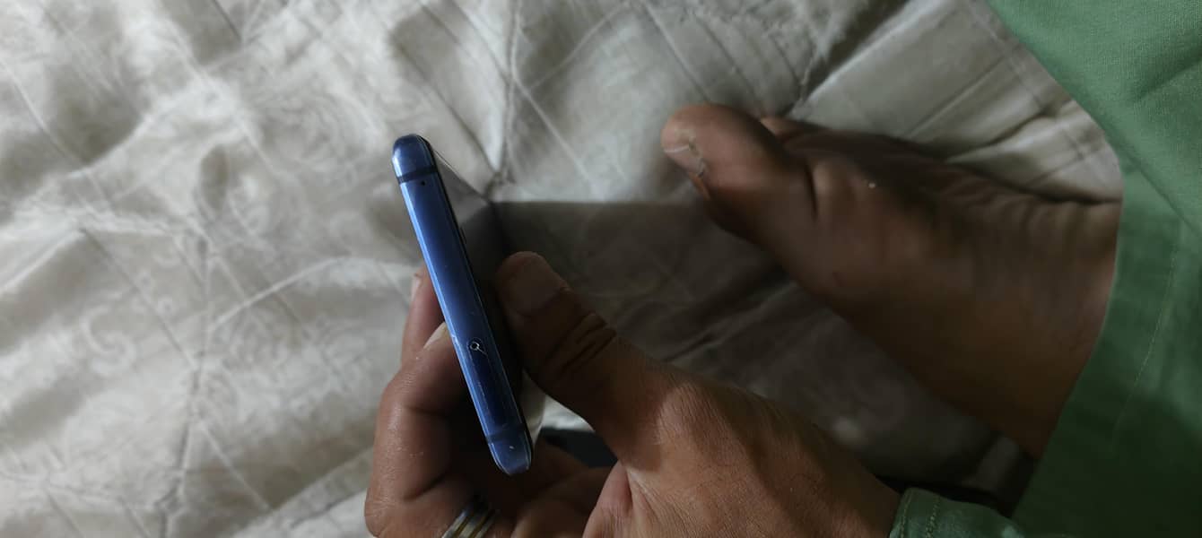 Samsung Mobile Note 9 5