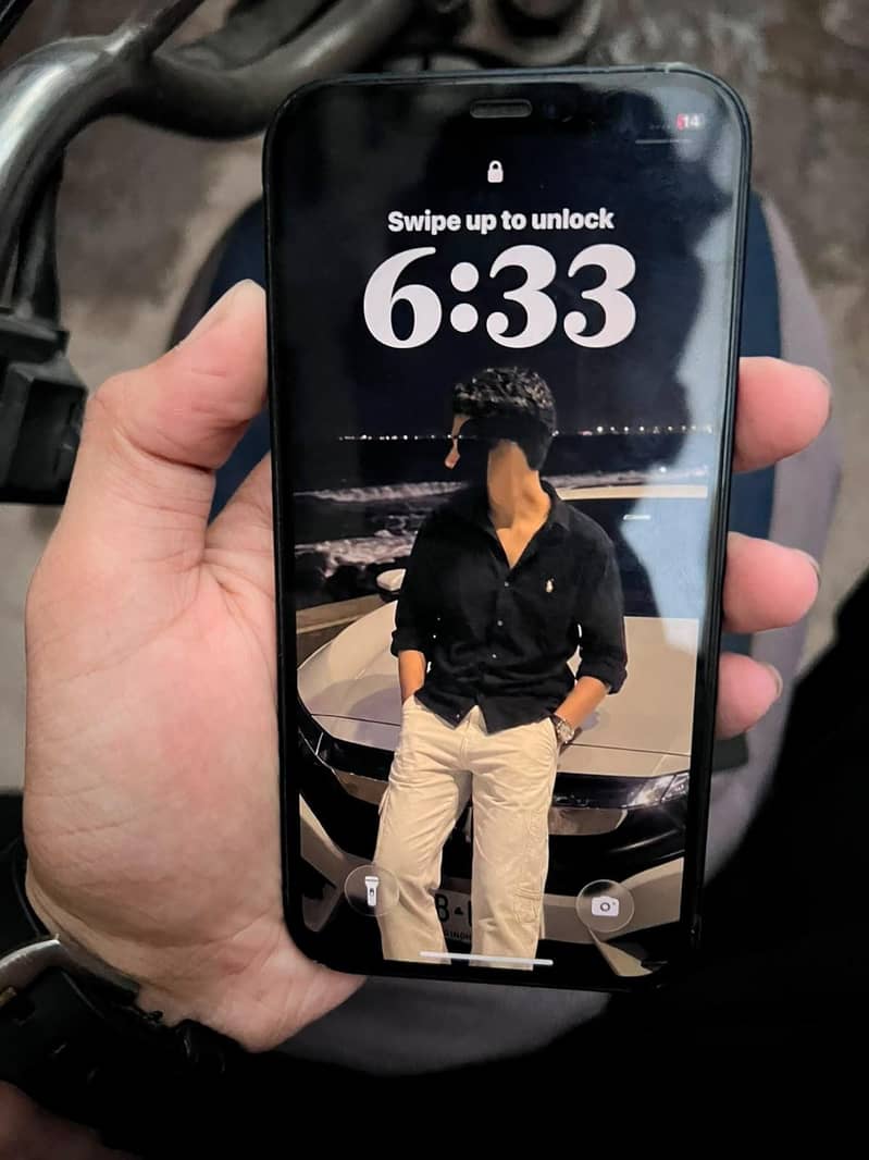 Apple iPhone 12 1