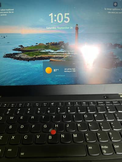 lenovo thinkpad i5 8th gen, 16gb ram , 256 gb storage , touch screen