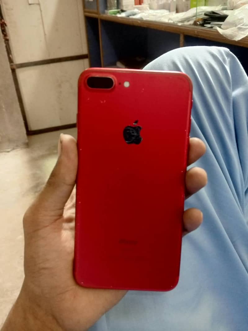 Apple iPhone 7 Plus 2