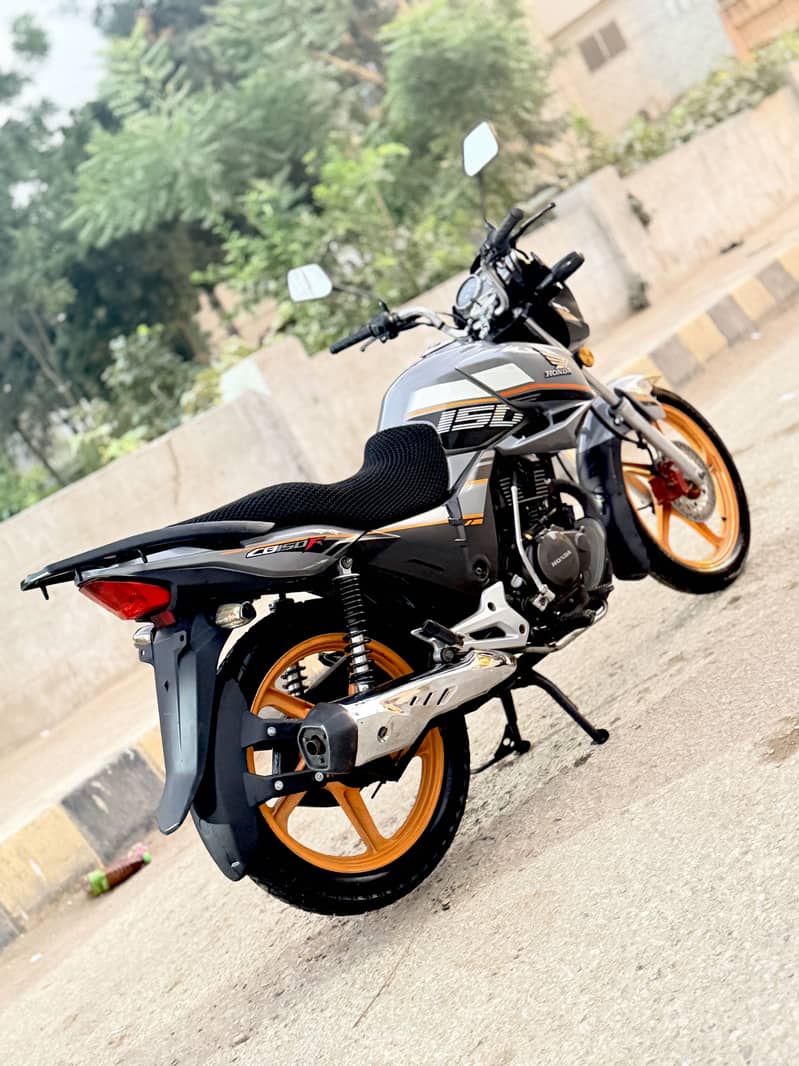 Cb 150f model 2023 6