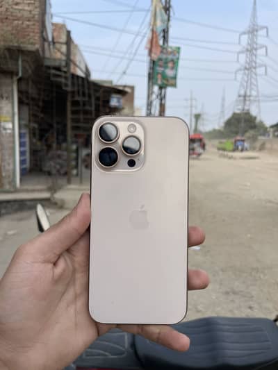 Apple iPhone 16 Pro Max
