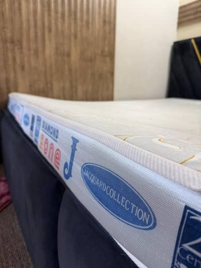 diamond king size mattress(03190817651)