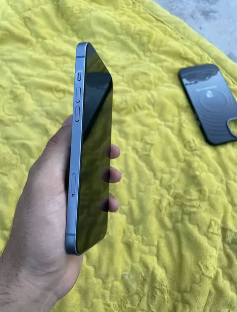 Apple iPhone 14 plus 4