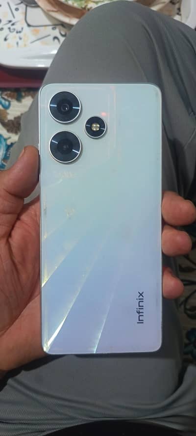 Infinix Hot 30