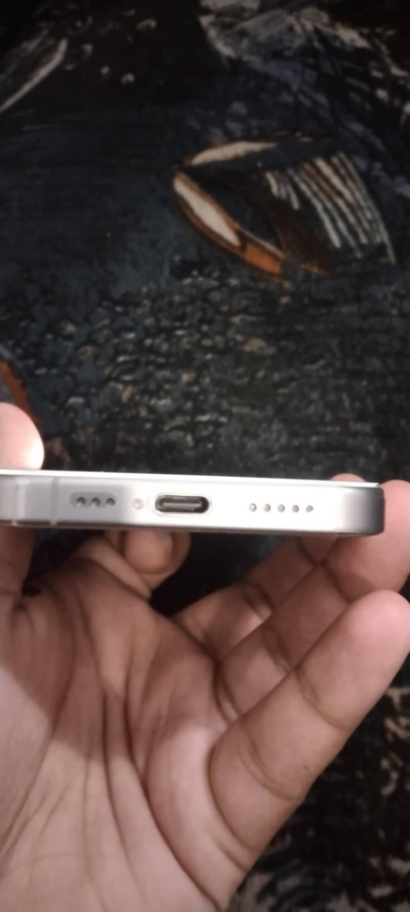 Apple iPhone 15 Pro 2