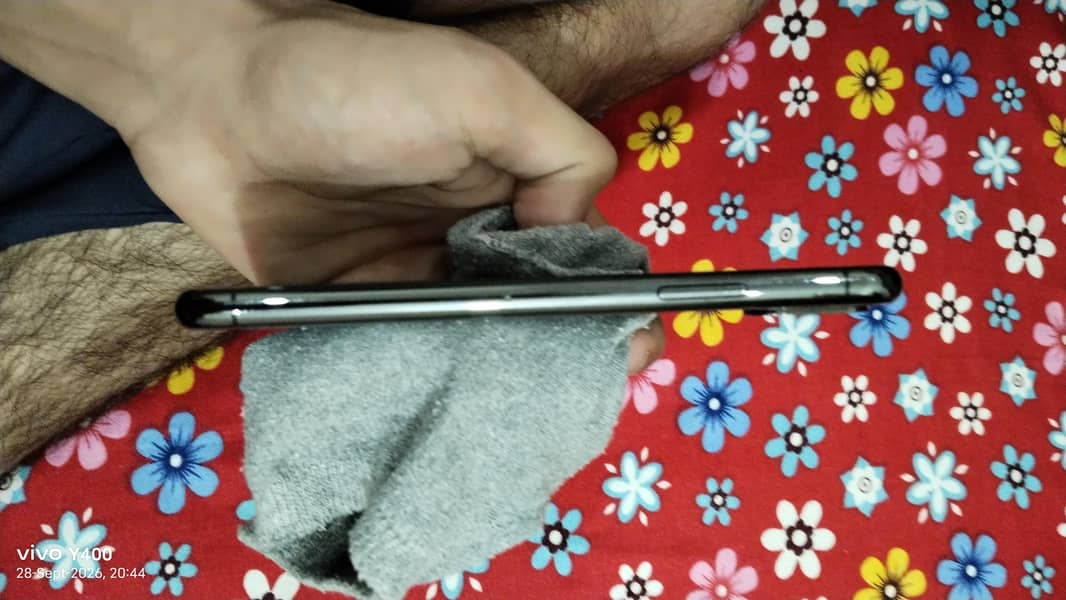 Apple iPhone XS 2