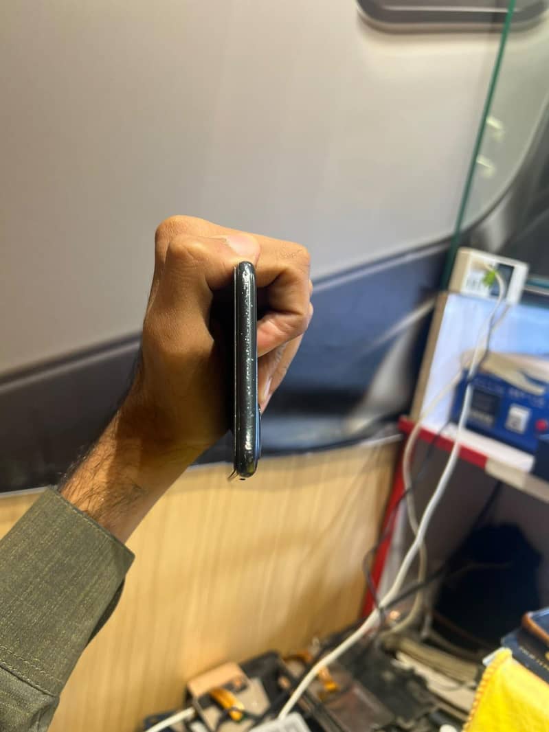 Apple iPhone 7 Plus 5