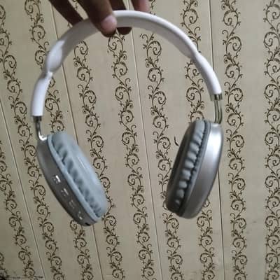 this is p9 headphone