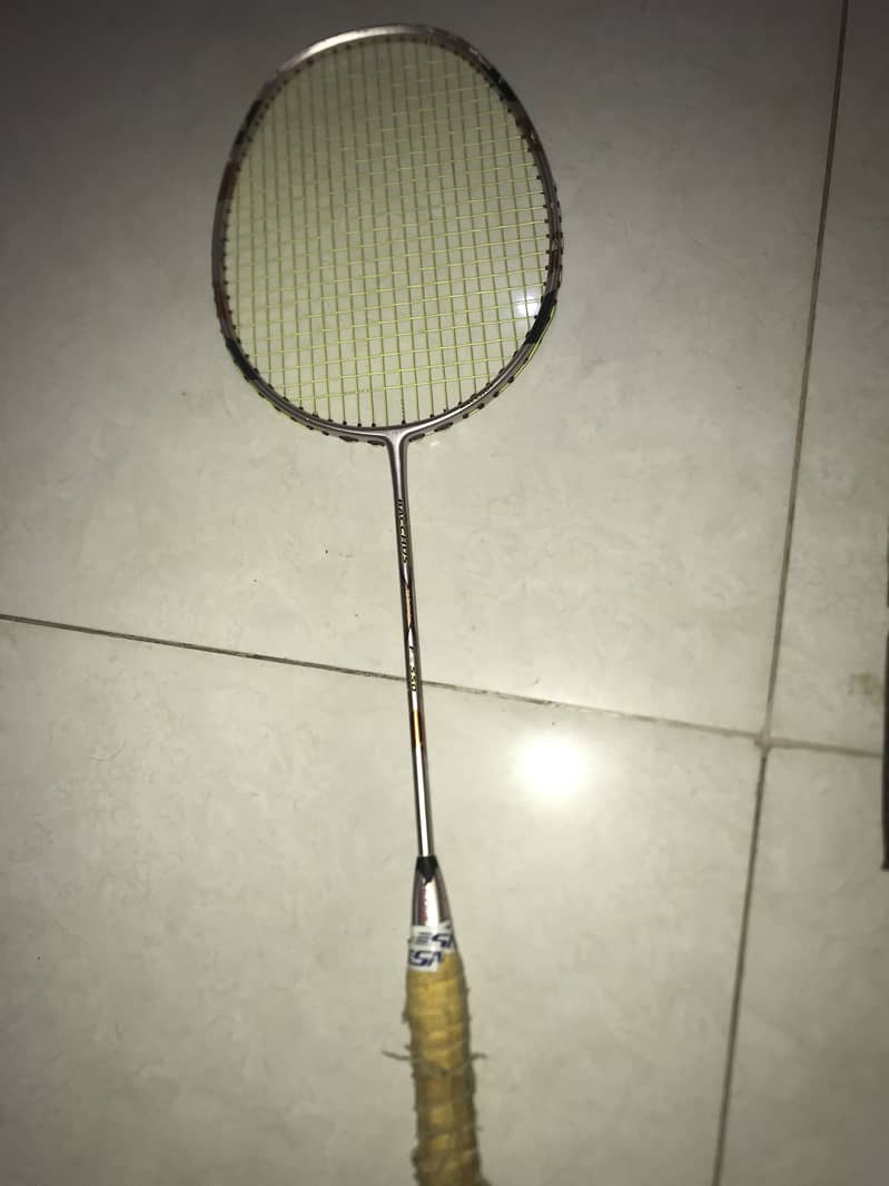 Baminton rackets 5