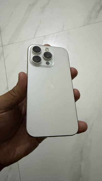 Apple iPhone 15 Pro