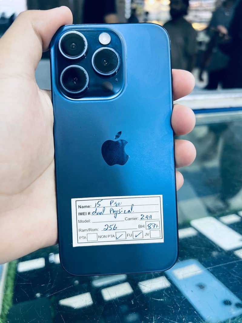 Apple iPhone 15 Pro 2