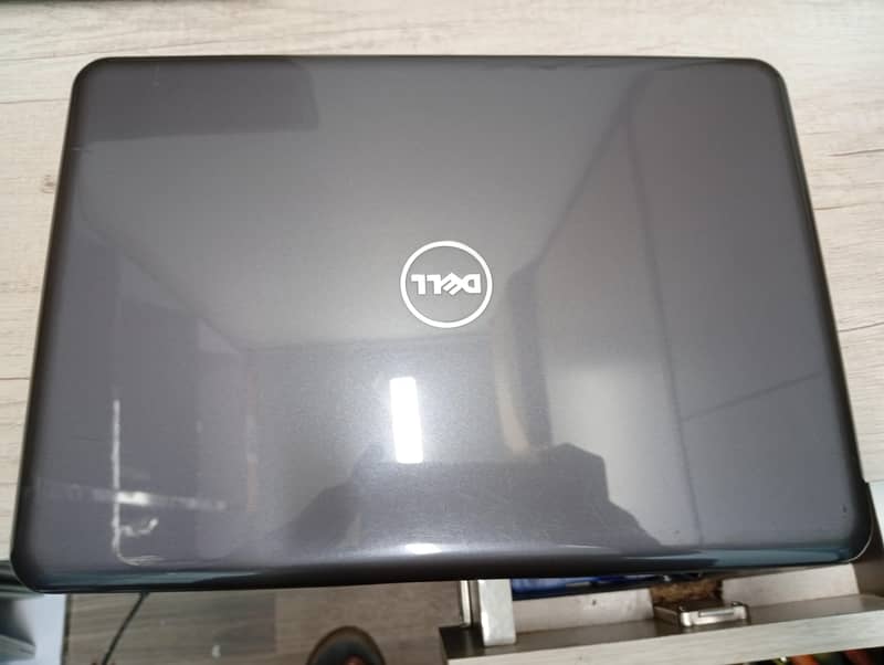 Dell laptop 0