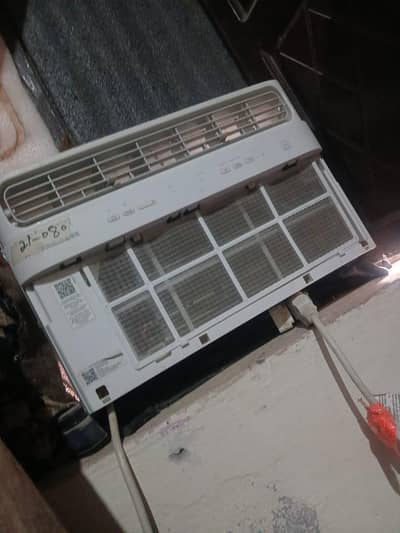 window AC