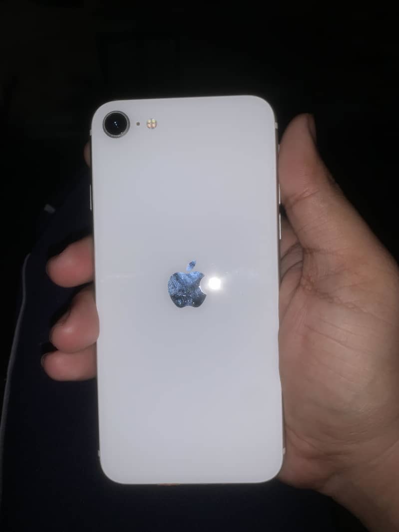 Apple iPhone SE2 4