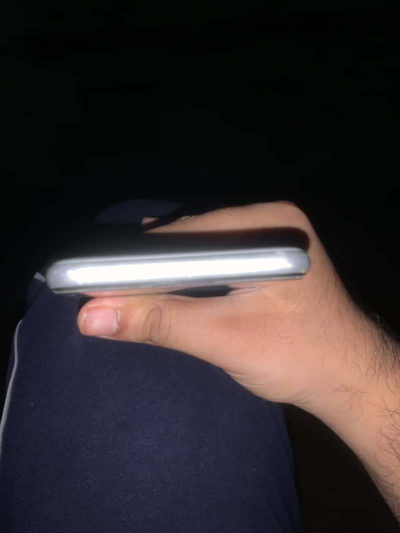 Apple iPhone SE2 5