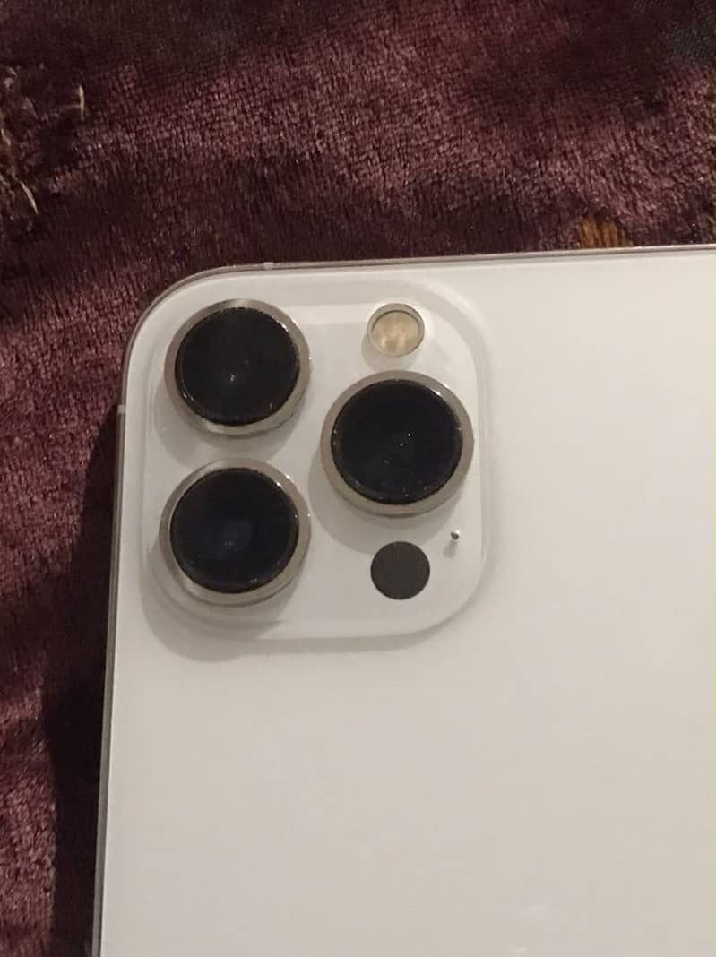 Iphone 13 pro max 4