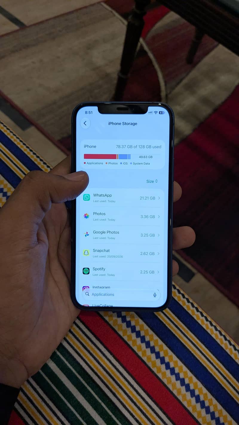 Apple iPhone 12 7