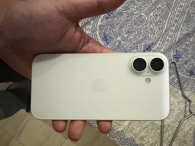 Apple iPhone 16