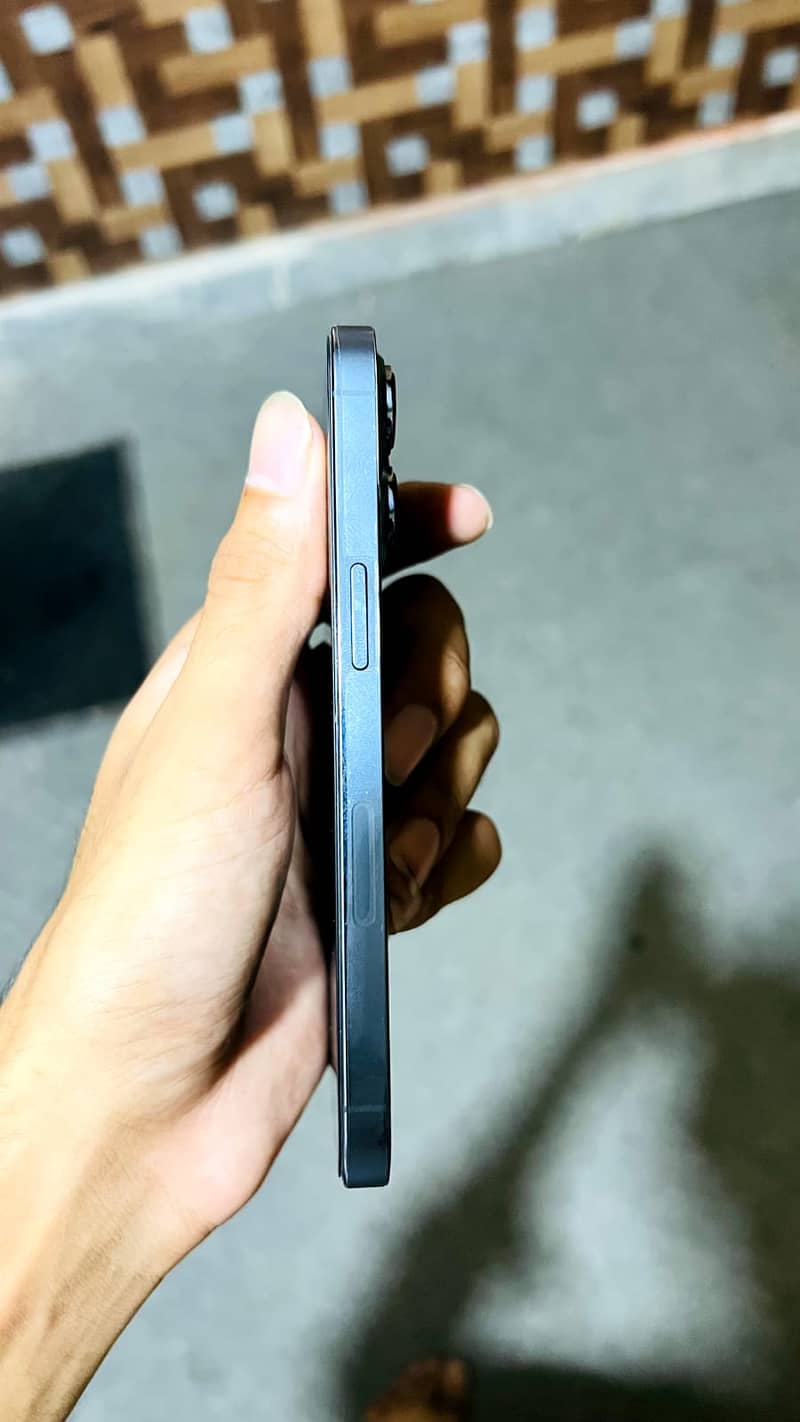 Apple iPhone 13 Pro 2