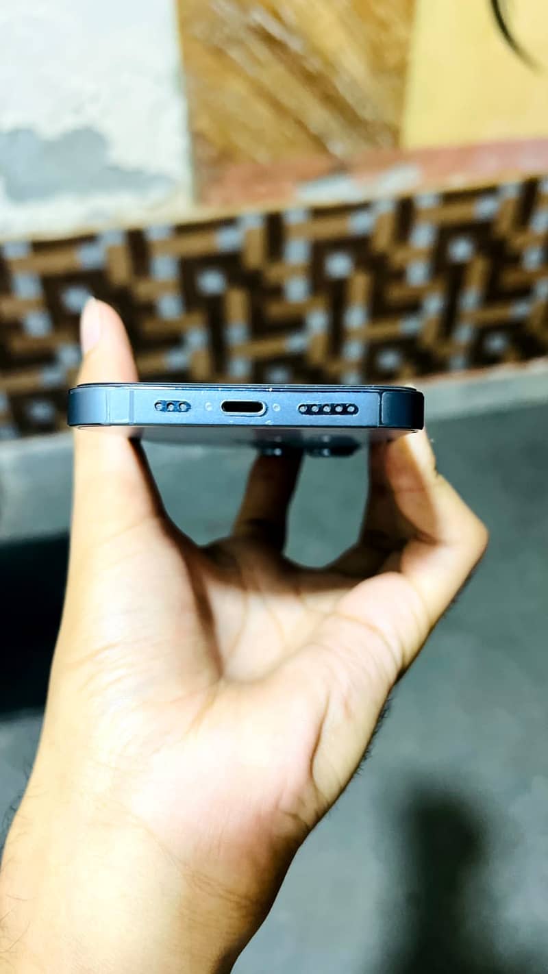 Apple iPhone 13 Pro 4